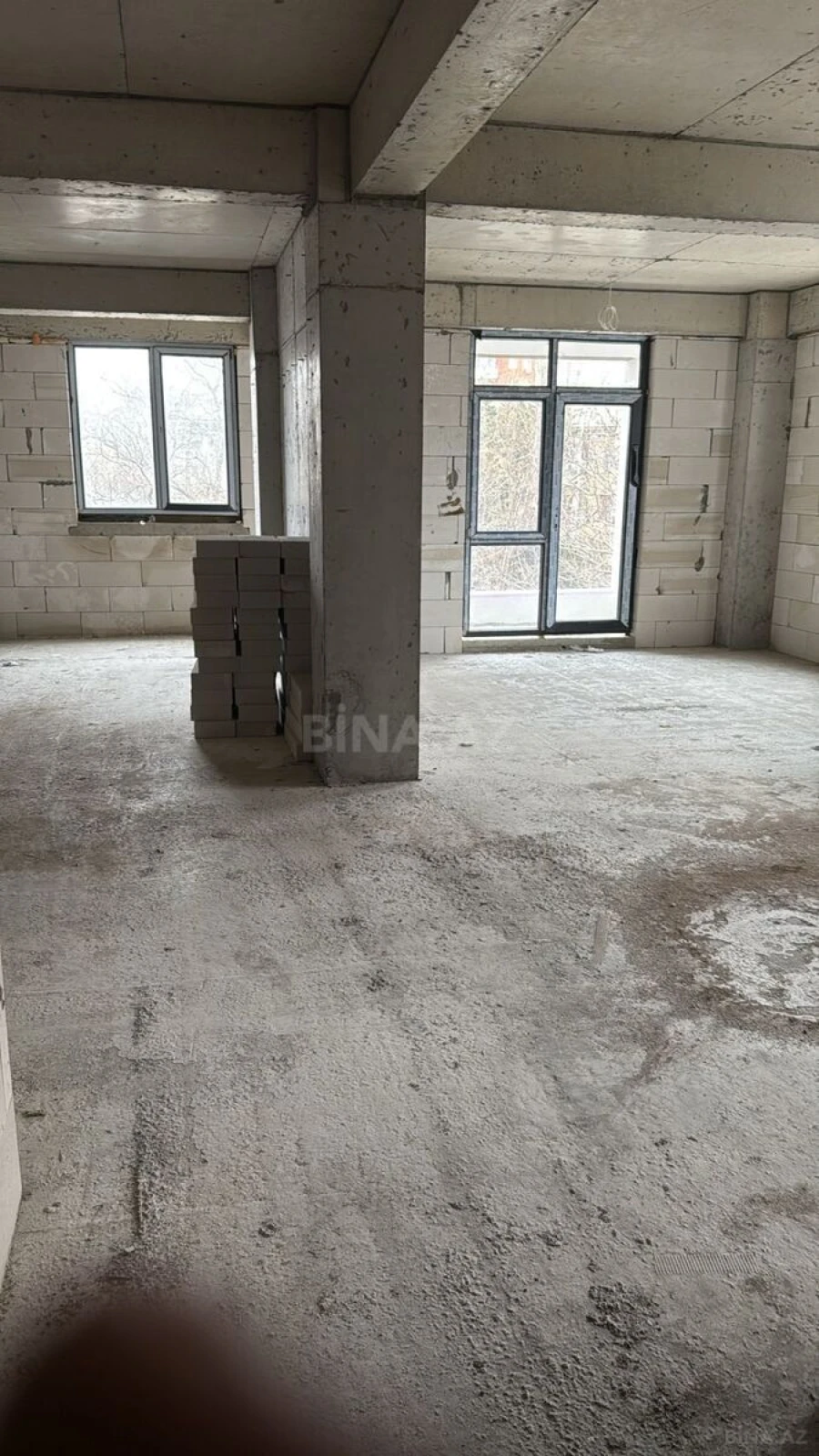 Satılır 1 otaqlı mənzil 69 m²