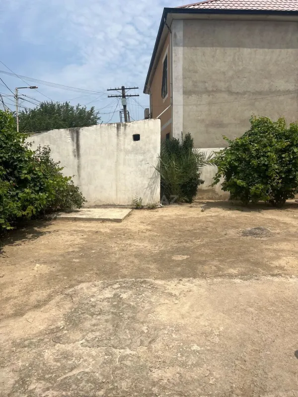 Satılır 4 otaqlı həyət evi 117 m²