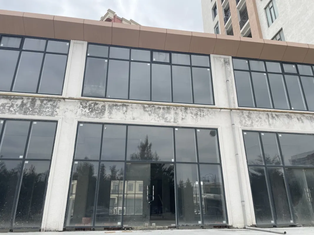 Satılır obyekt 116 m²