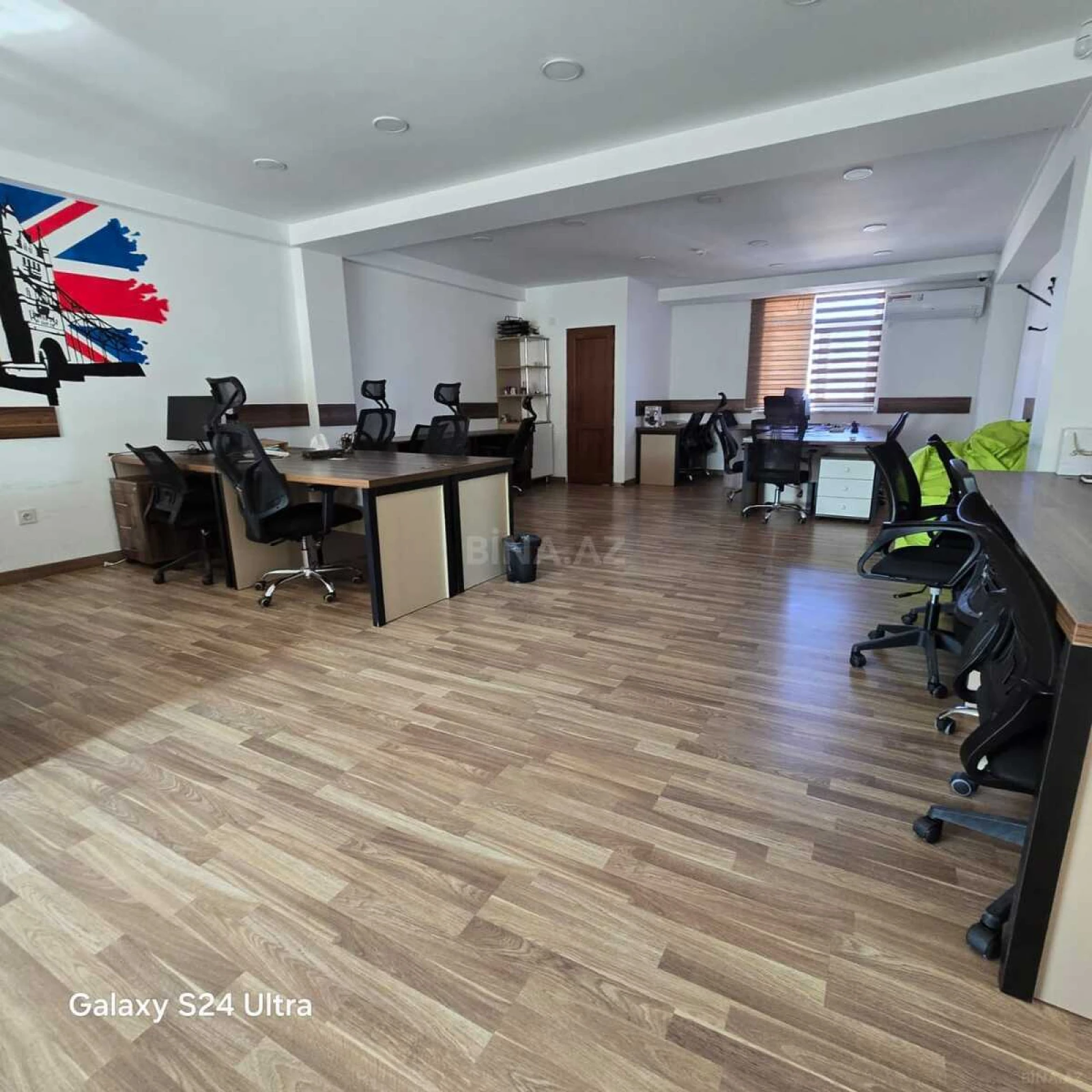 Kirayə verilir 20 otaqlı ofis 1500 m²