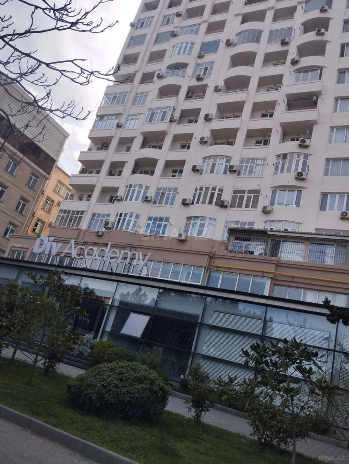 Satılır 2 otaqlı mənzil 90 m²