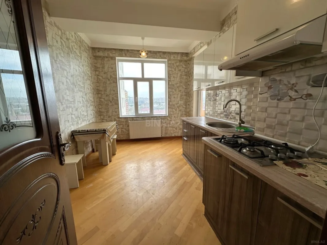Satılır 2 otaqlı mənzil 88 m²