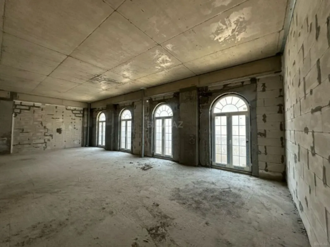 Satılır 3 otaqlı mənzil 120 m²