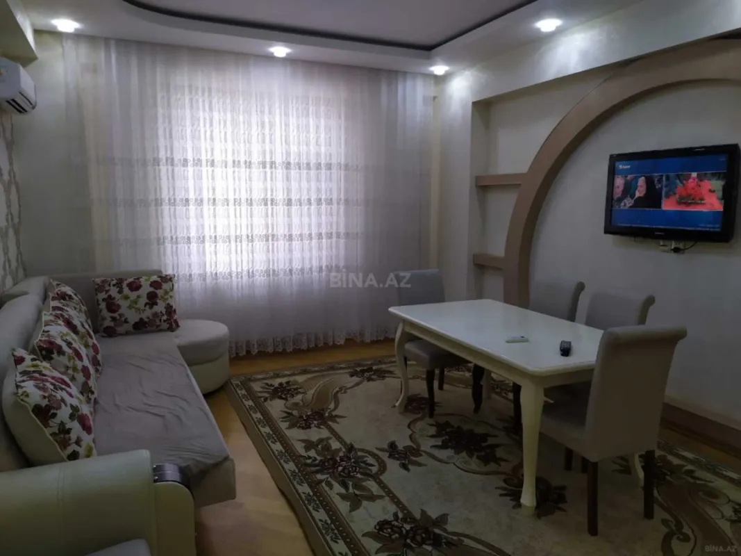 Kirayə verilir 2 otaqlı mənzil 80 m²