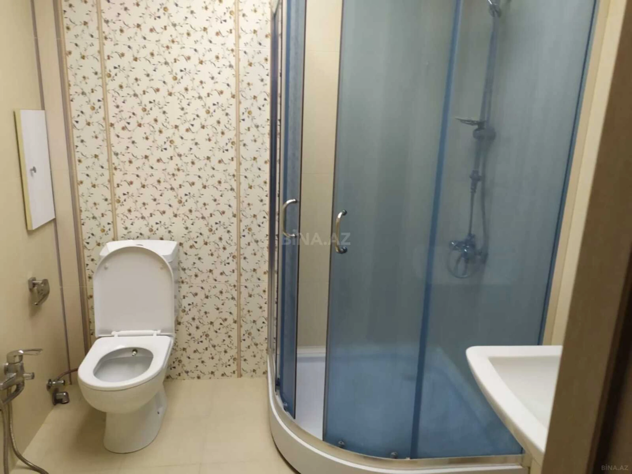 Kirayə verilir 2 otaqlı mənzil 80 m²