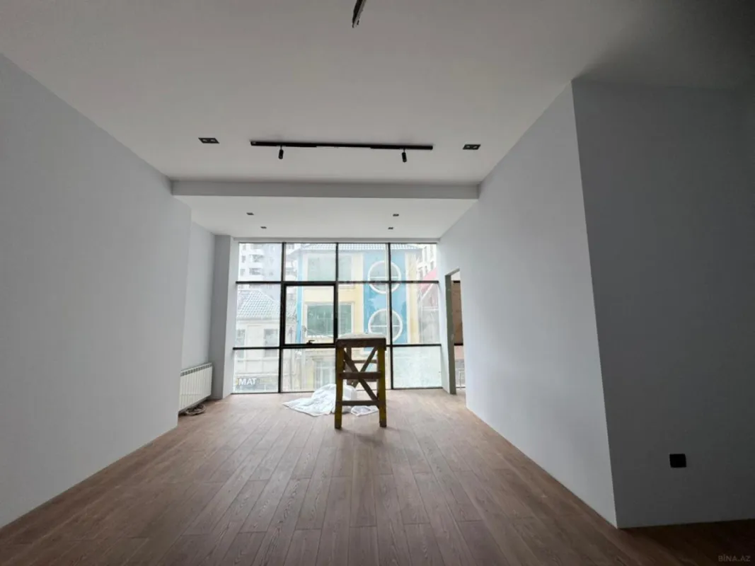 Kirayə verilir 5 otaqlı ofis 180 m²