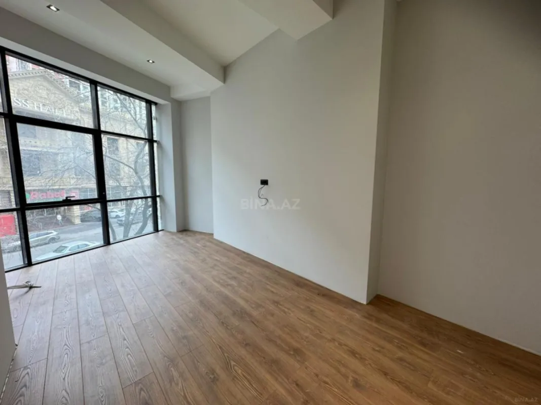 Kirayə verilir 5 otaqlı ofis 180 m²