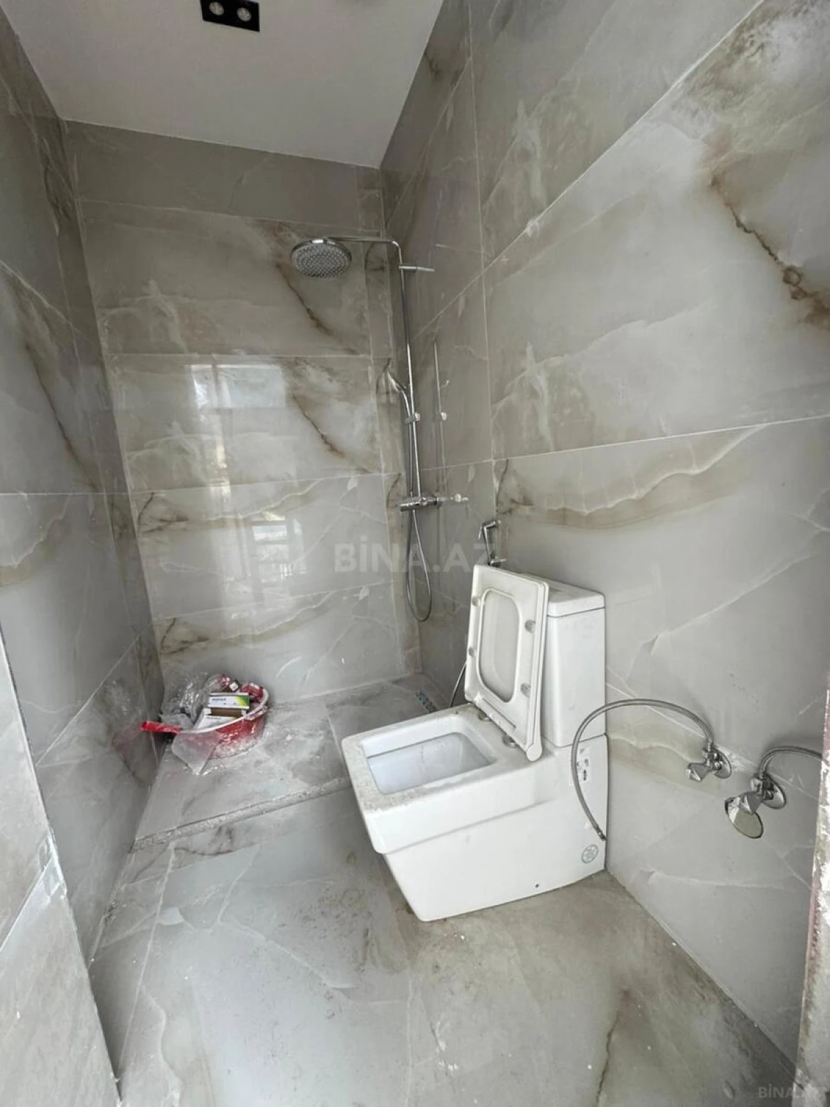 Kirayə verilir 5 otaqlı ofis 180 m²