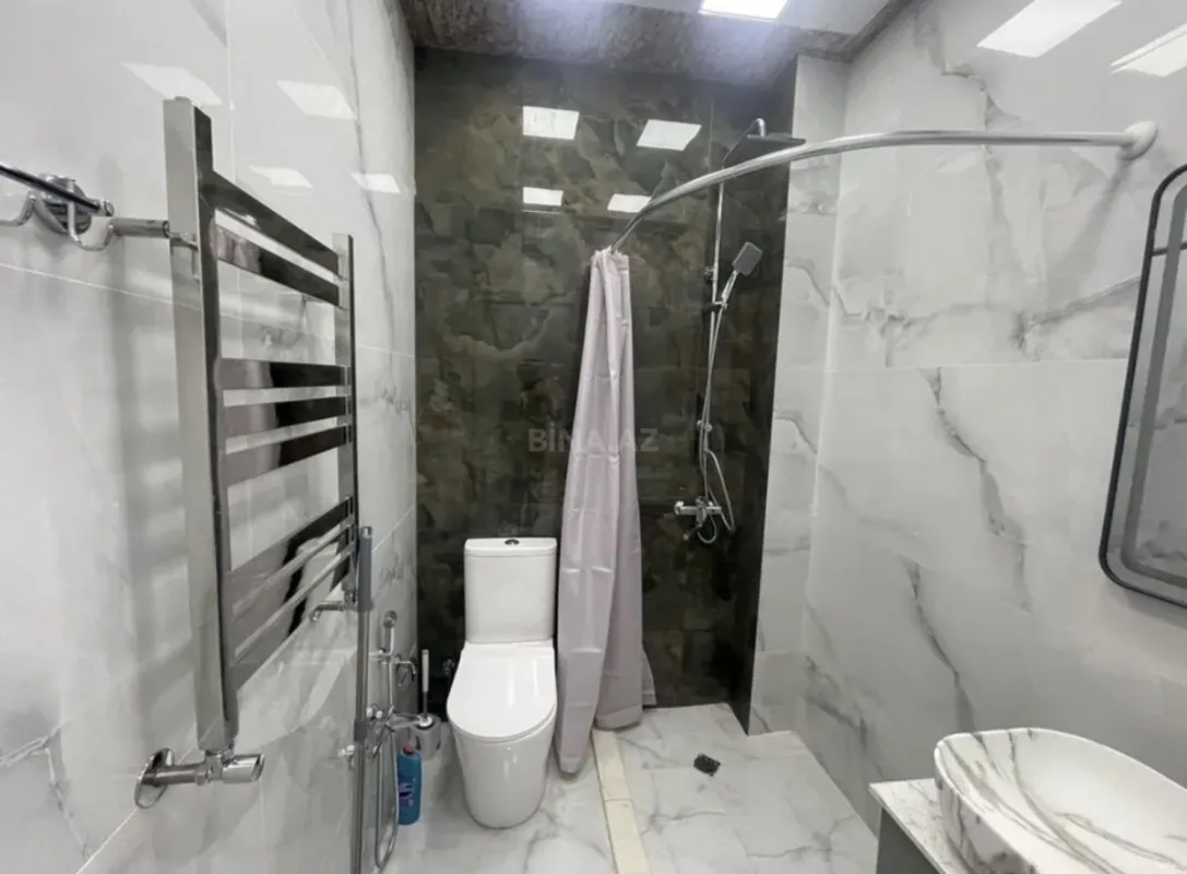 Kirayə verilir 2 otaqlı mənzil 60 m²
