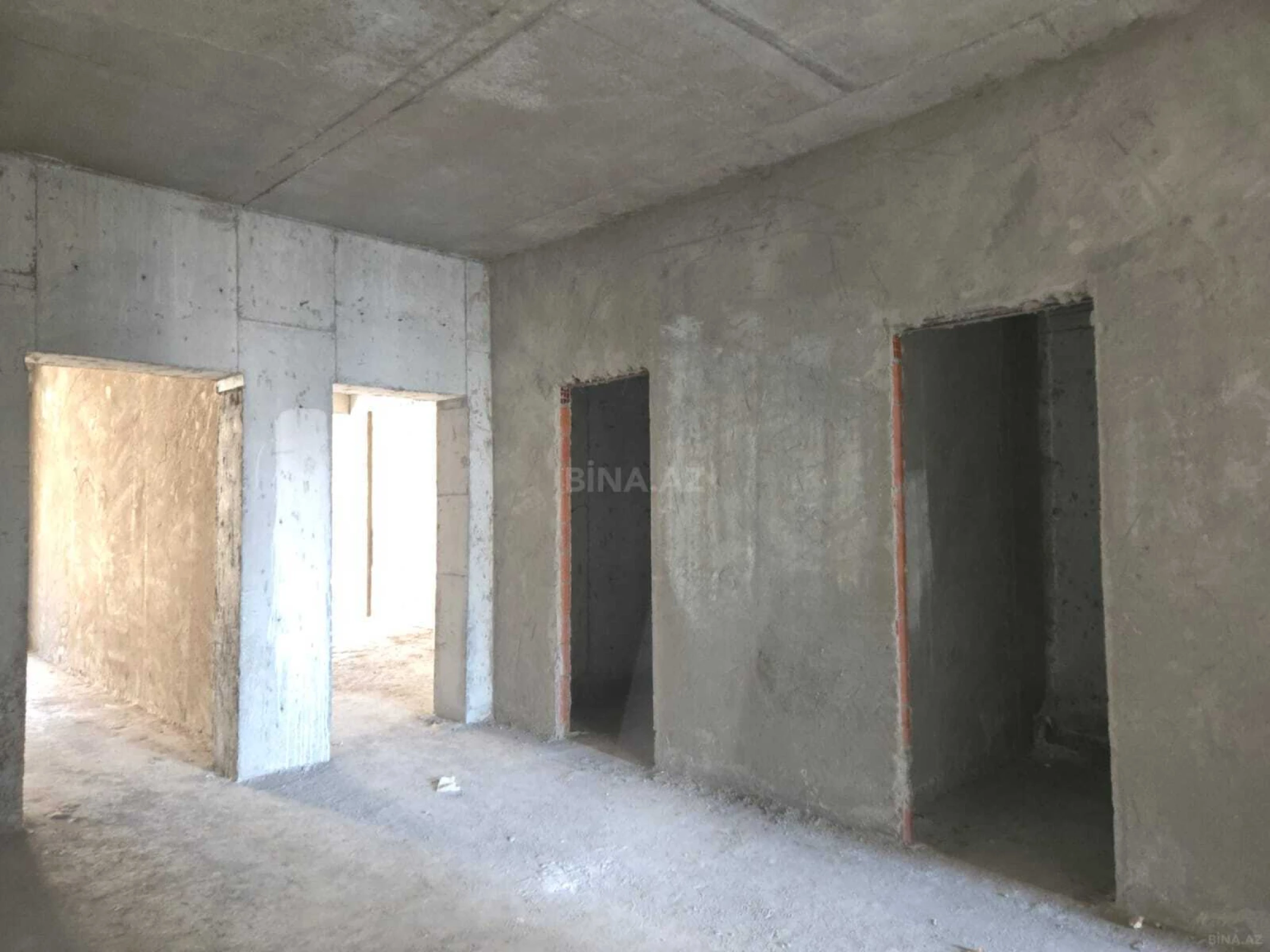 Satılır 3 otaqlı mənzil 148 m²