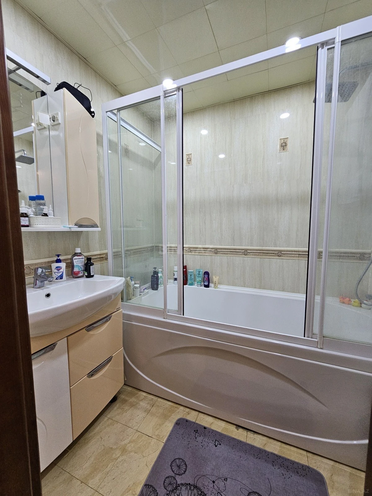 Satılır 3 otaqlı mənzil 120 m²