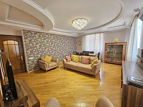 Satılır 3 otaqlı mənzil 120 m²