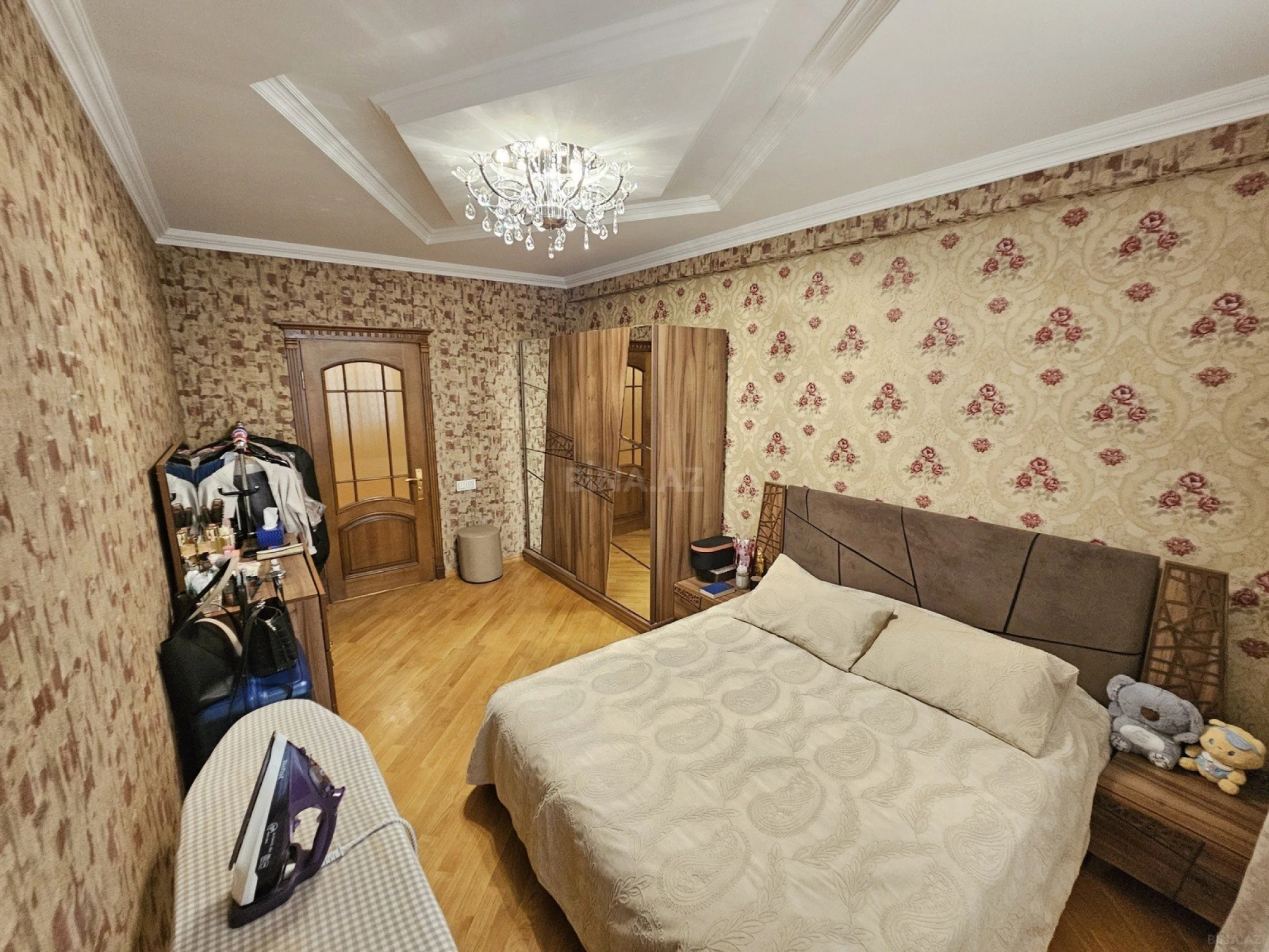 Satılır 3 otaqlı mənzil 120 m²