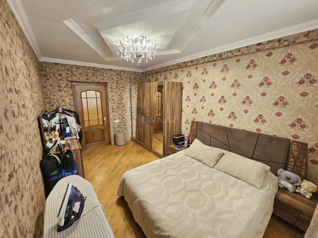 Satılır 3 otaqlı mənzil 120 m²