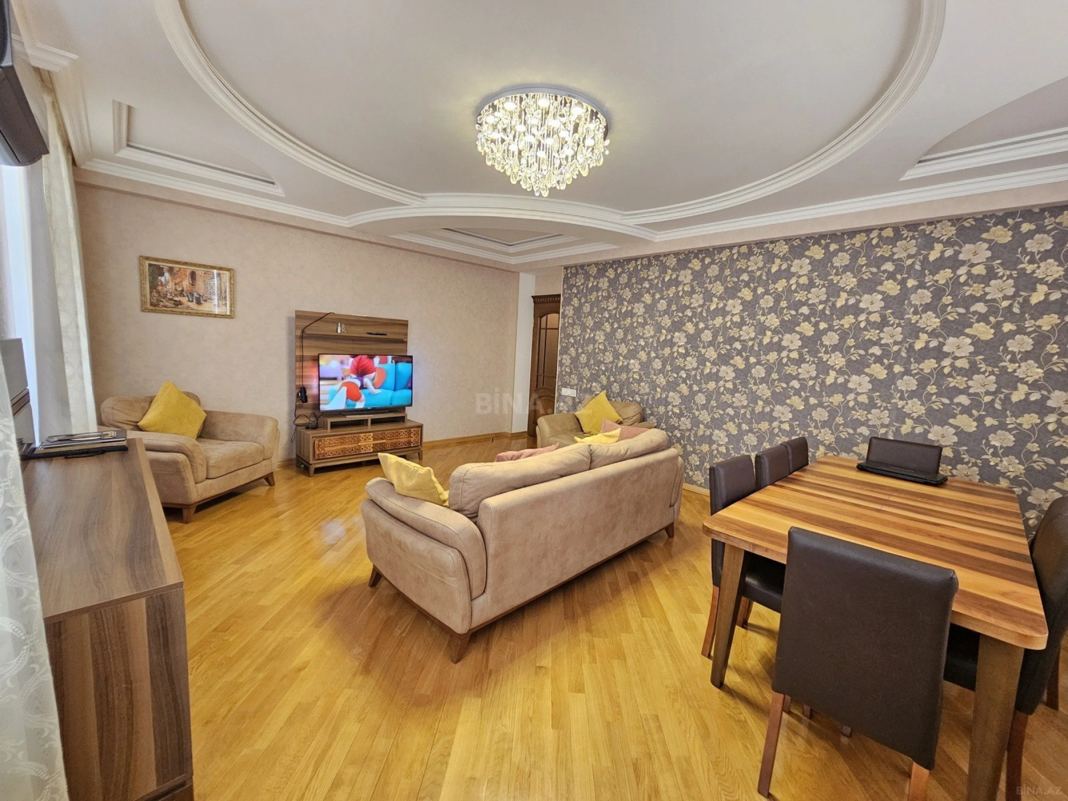 Satılır 3 otaqlı mənzil 120 m²