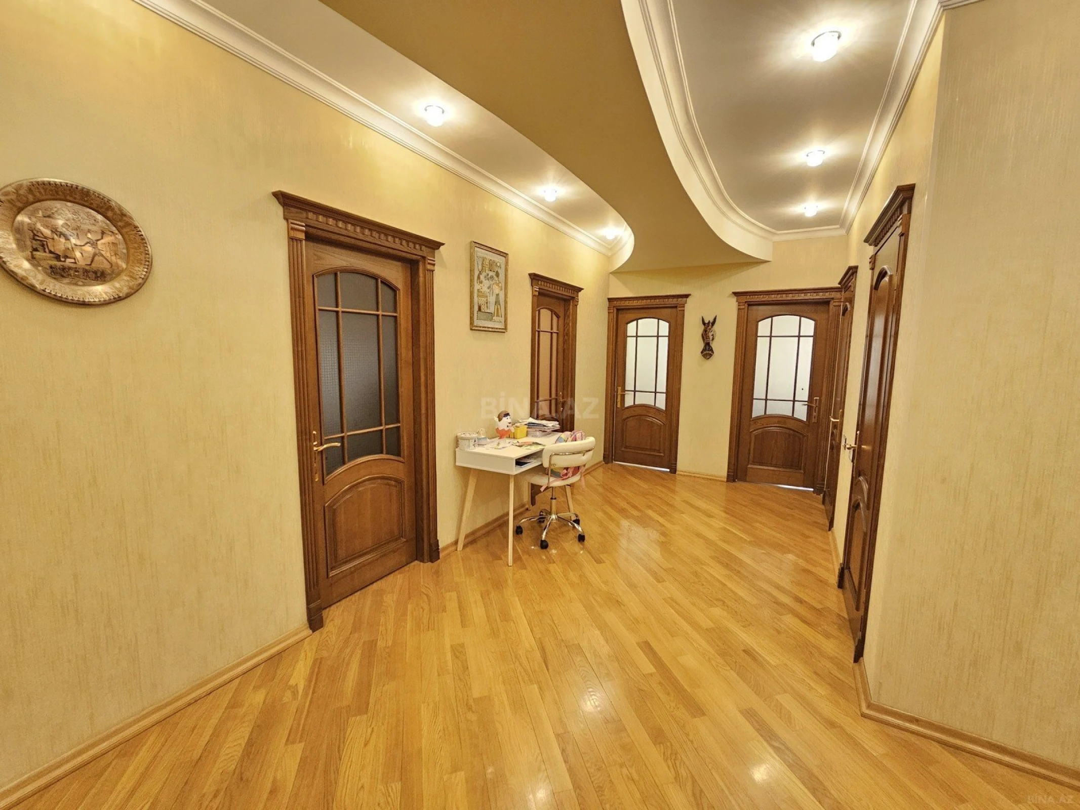 Satılır 3 otaqlı mənzil 120 m²