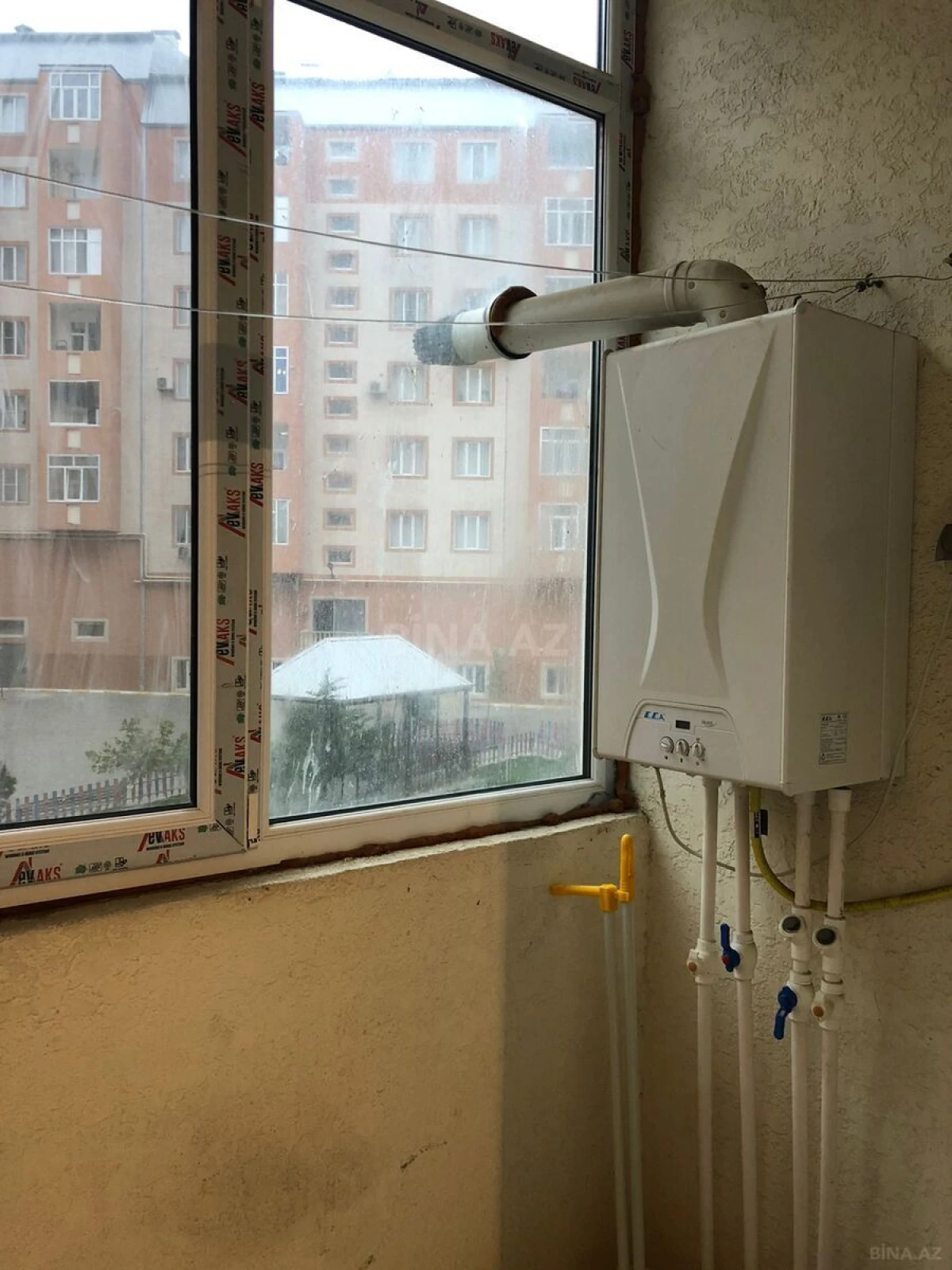 Satılır 1 otaqlı mənzil 42 m²