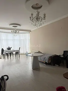 Satılır 5 otaqlı həyət evi 185 m²