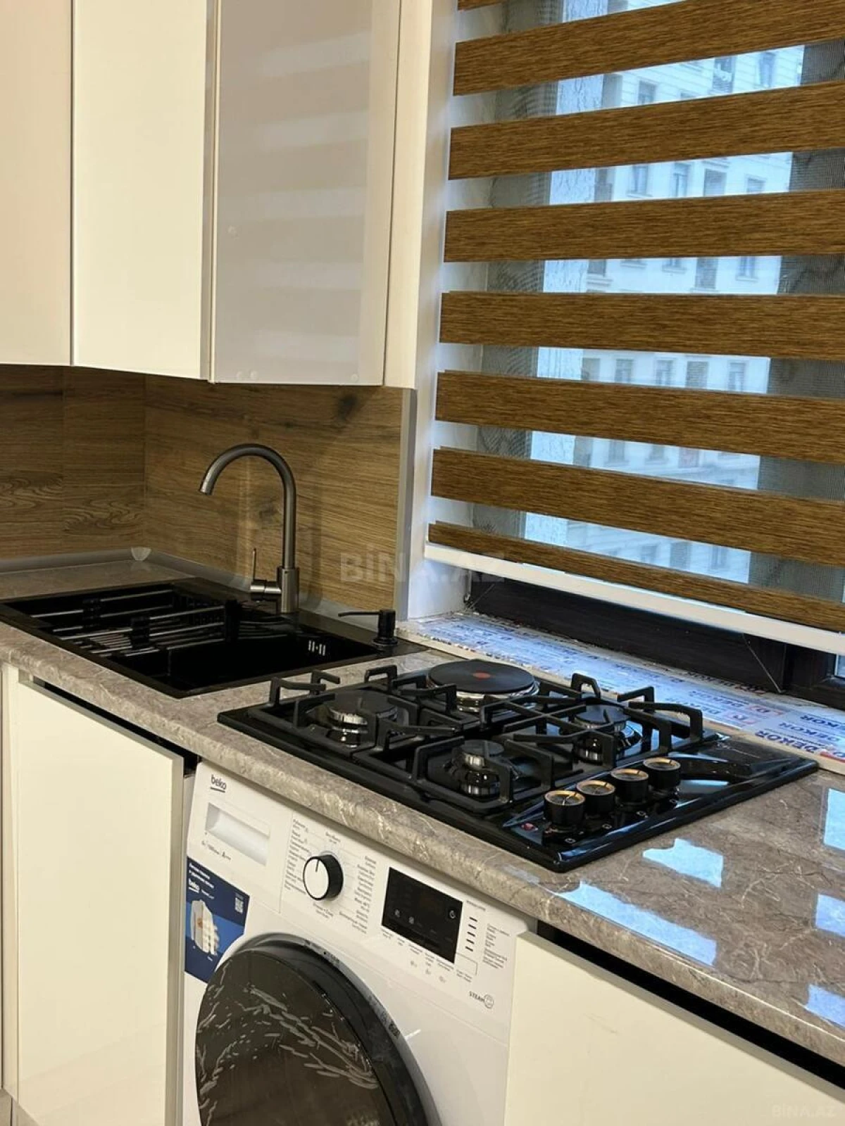 Satılır 2 otaqlı mənzil 57 m²