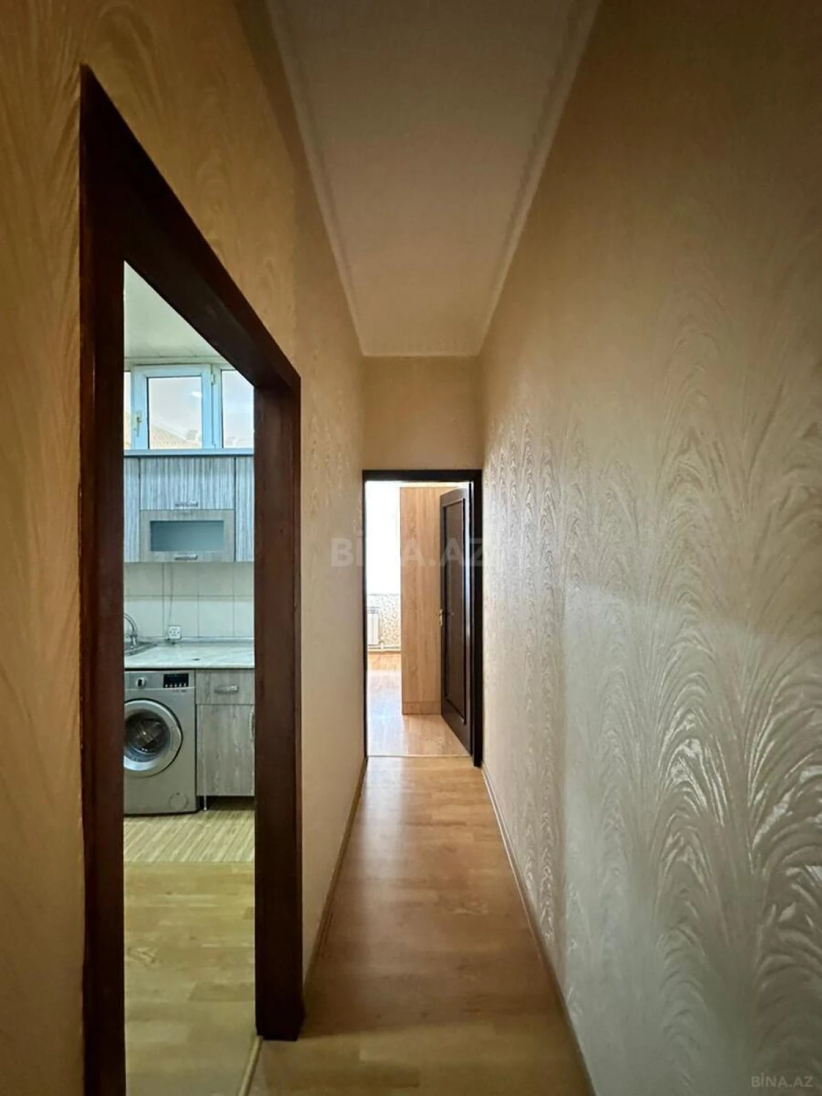 Satılır 2 otaqlı mənzil 70 m²