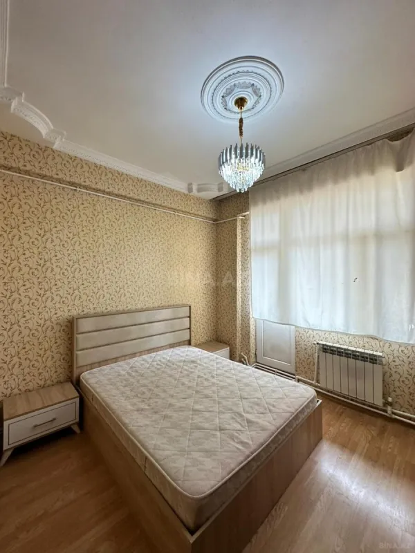 Satılır 2 otaqlı mənzil 70 m²