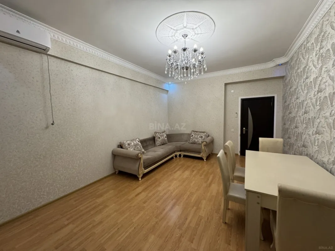 Satılır 2 otaqlı mənzil 70 m²