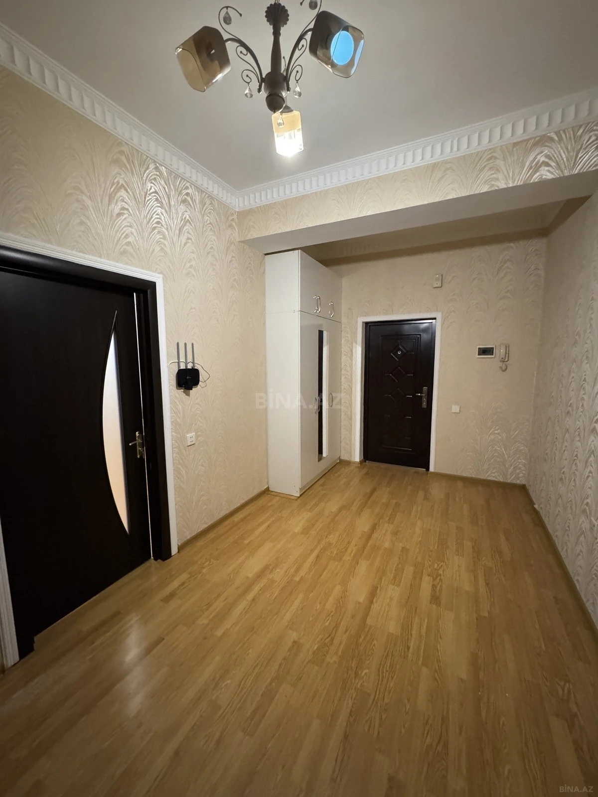 Satılır 2 otaqlı mənzil 70 m²