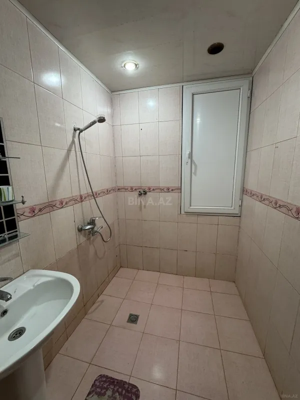 Satılır 2 otaqlı mənzil 70 m²