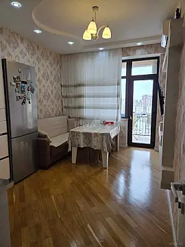 Satılır 2 otaqlı mənzil 65 m²