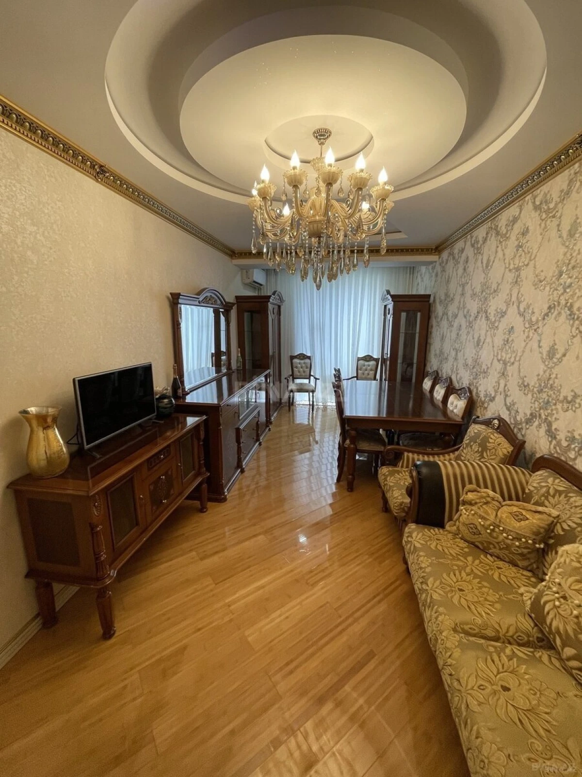 Kirayə verilir 2 otaqlı mənzil 60 m²