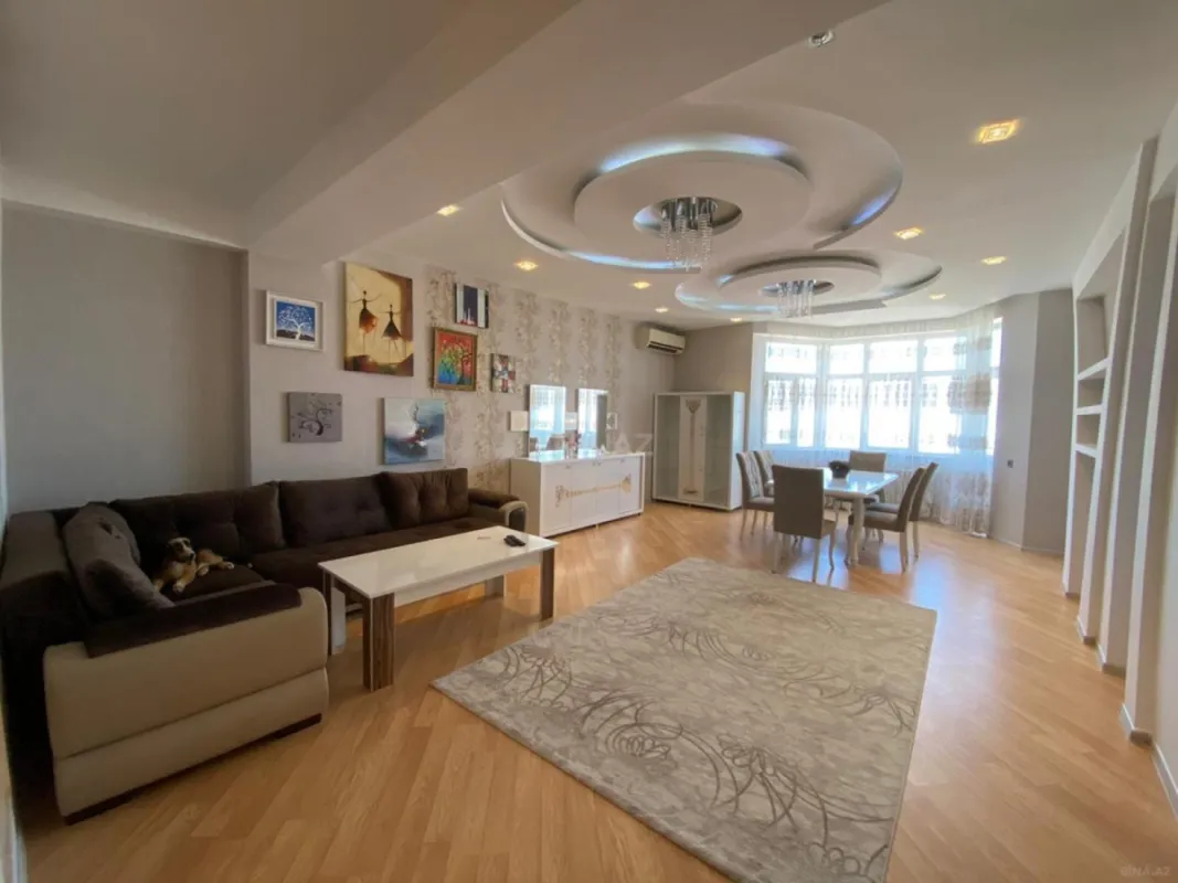Kirayə verilir 3 otaqlı mənzil 150 m²