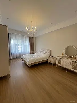 Kirayə verilir 3 otaqlı mənzil 130 m²