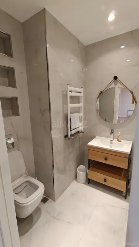 Kirayə verilir 3 otaqlı mənzil 130 m²