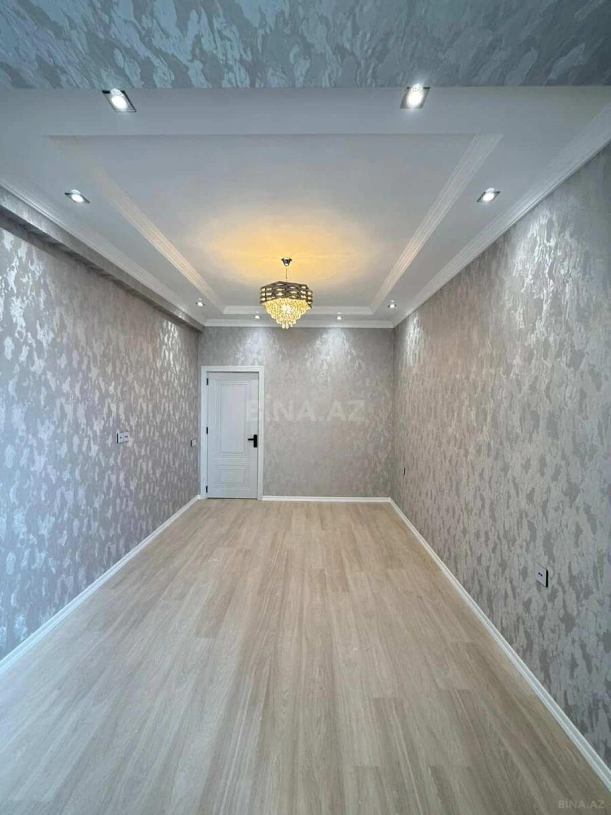 Satılır 3 otaqlı mənzil 84 m²