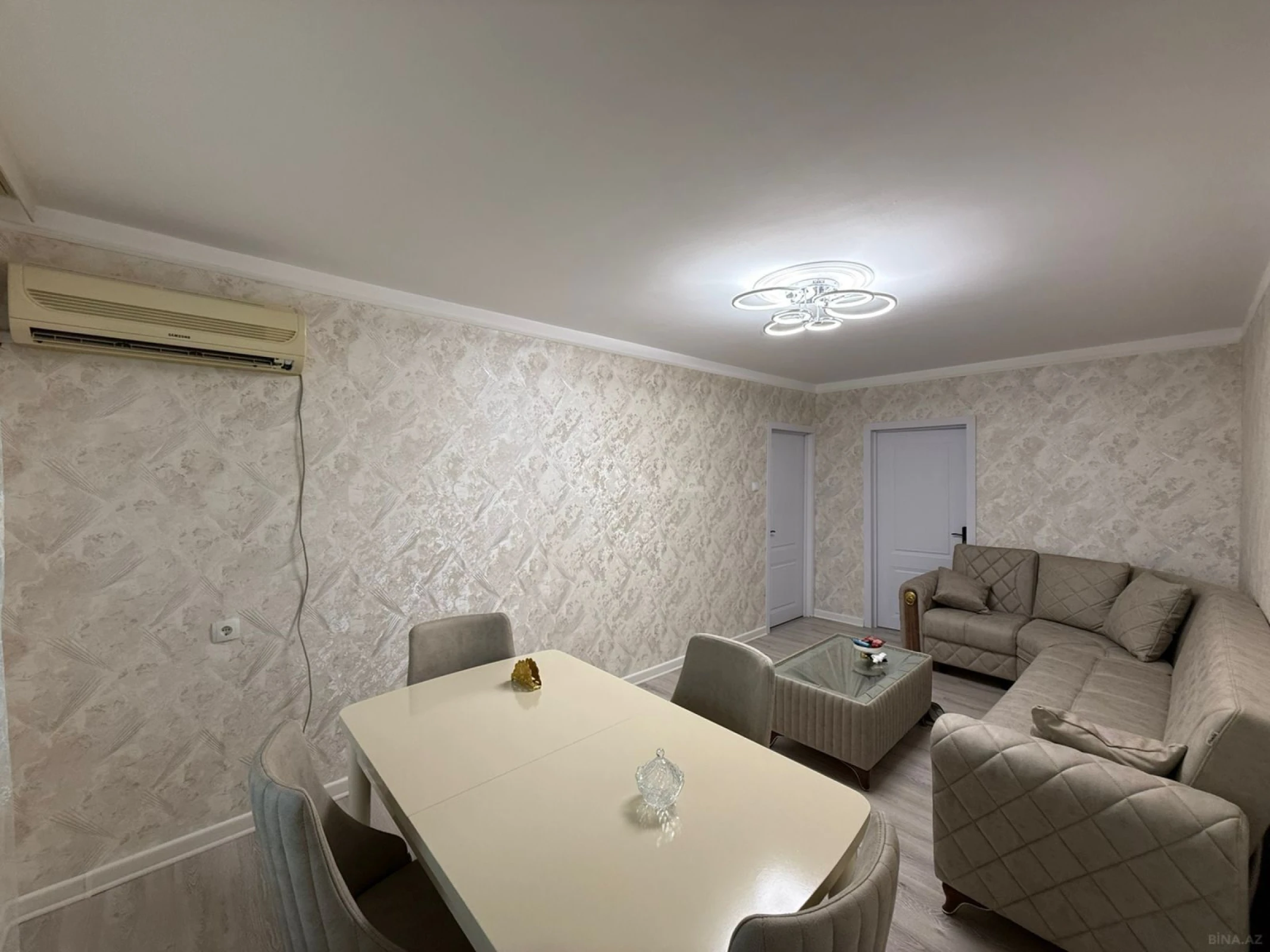 Satılır 2 otaqlı mənzil 55 m²