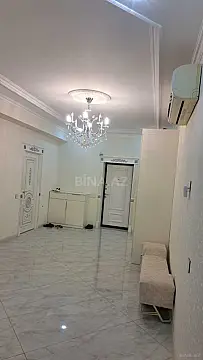 Satılır 3 otaqlı mənzil 133 m²