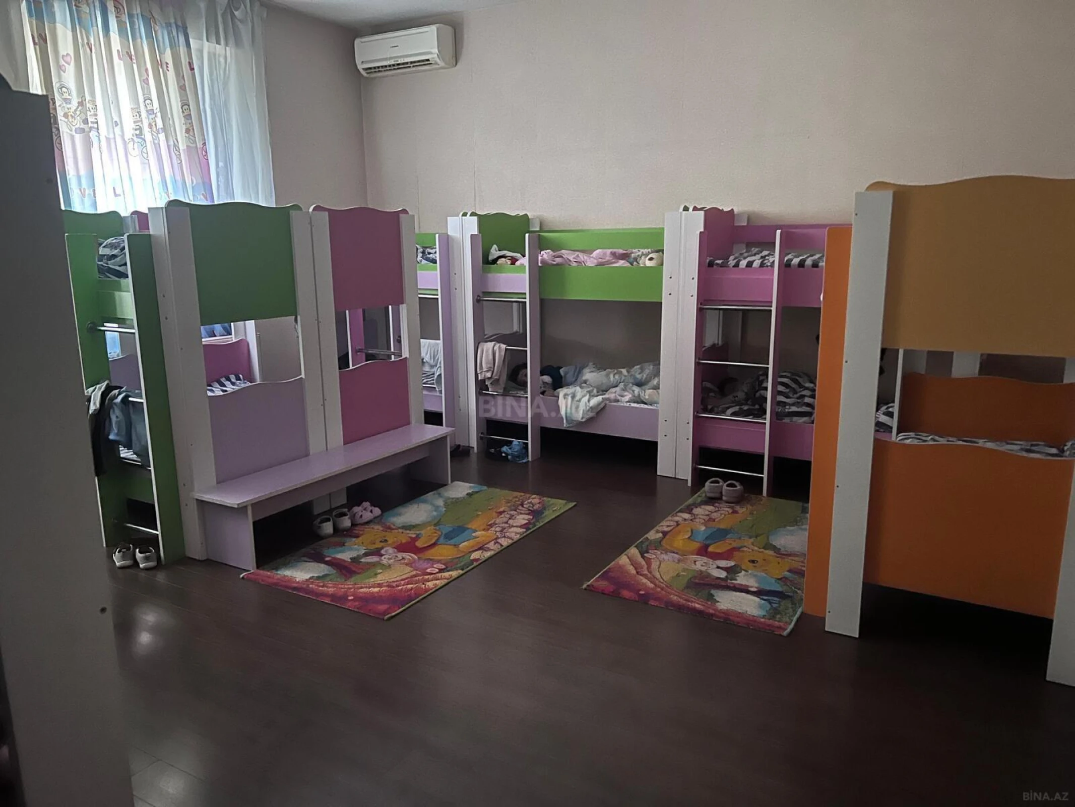 Kirayə verilir 10 otaqlı həyət evi 770 m²