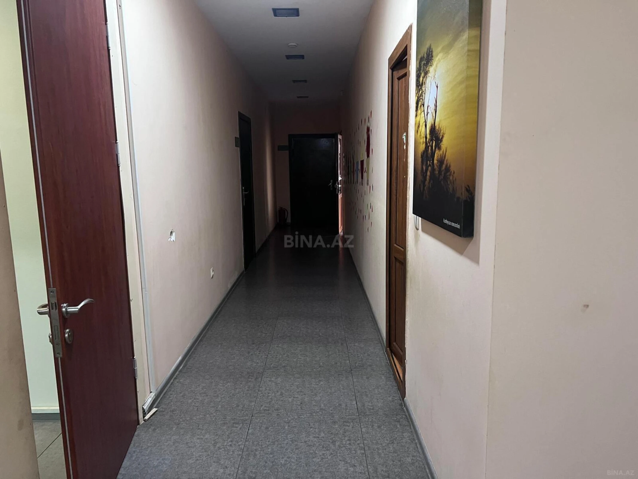 Kirayə verilir 10 otaqlı həyət evi 770 m²