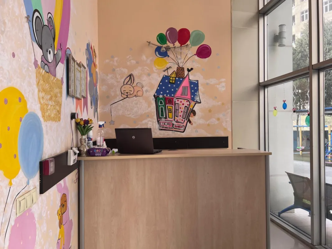 Kirayə verilir 10 otaqlı həyət evi 770 m²