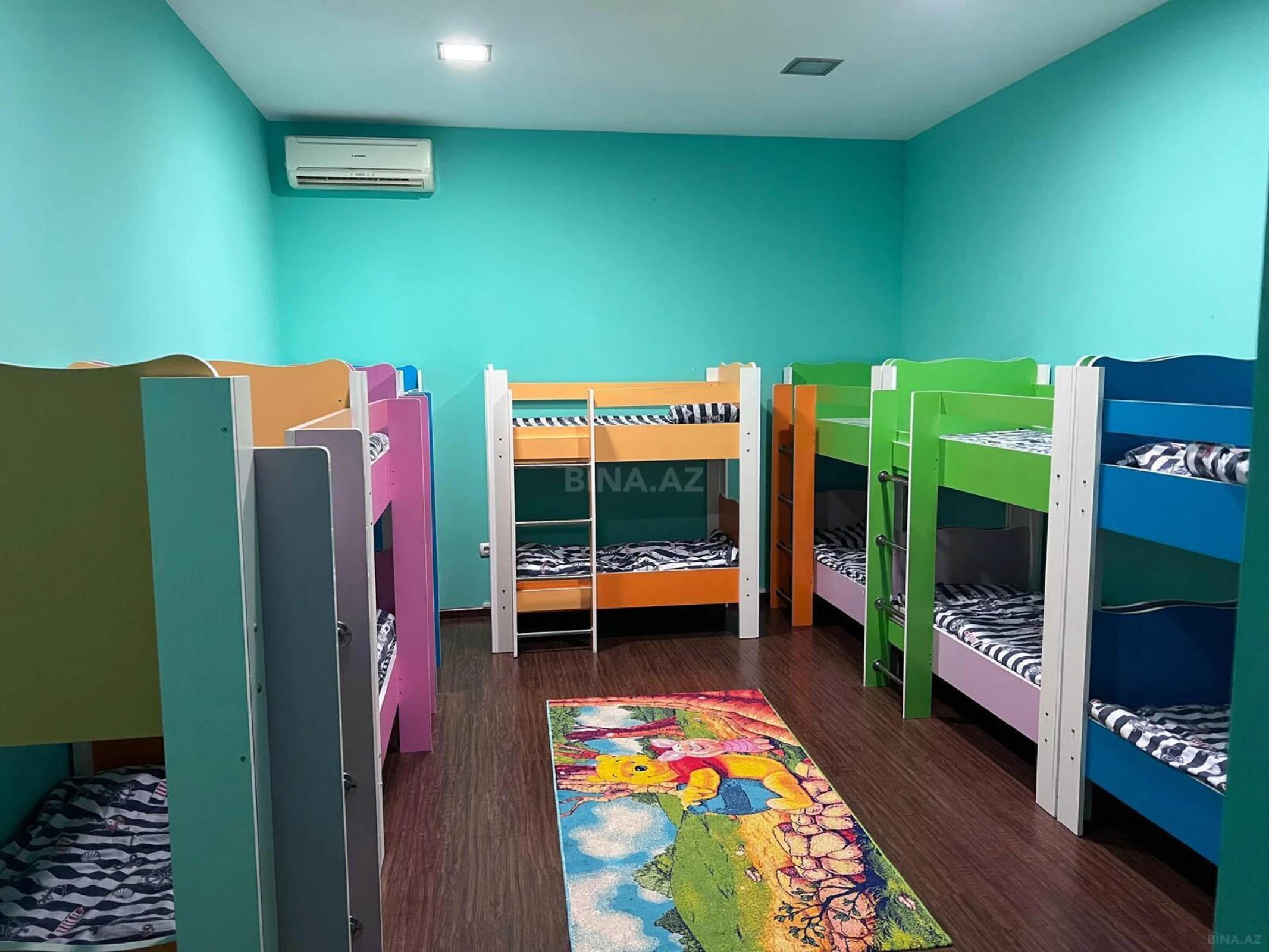 Kirayə verilir 10 otaqlı həyət evi 770 m²