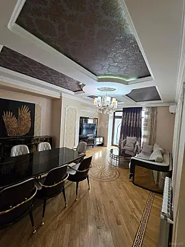 Kirayə verilir 3 otaqlı mənzil 144 m²