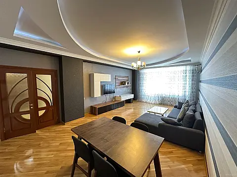 Kirayə verilir 3 otaqlı mənzil 160 m² — Bakı, Xətai 3 otaq 160.00 m²