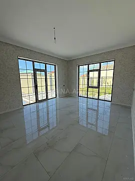 Satılır 3 otaqlı həyət evi 250 m²