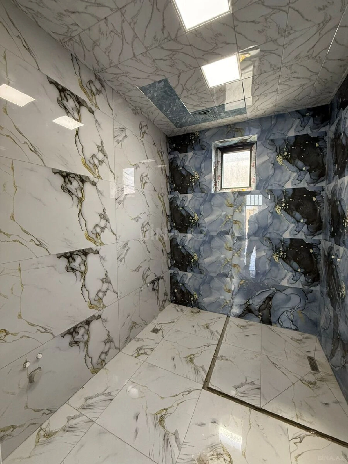 Satılır 3 otaqlı həyət evi 250 m²