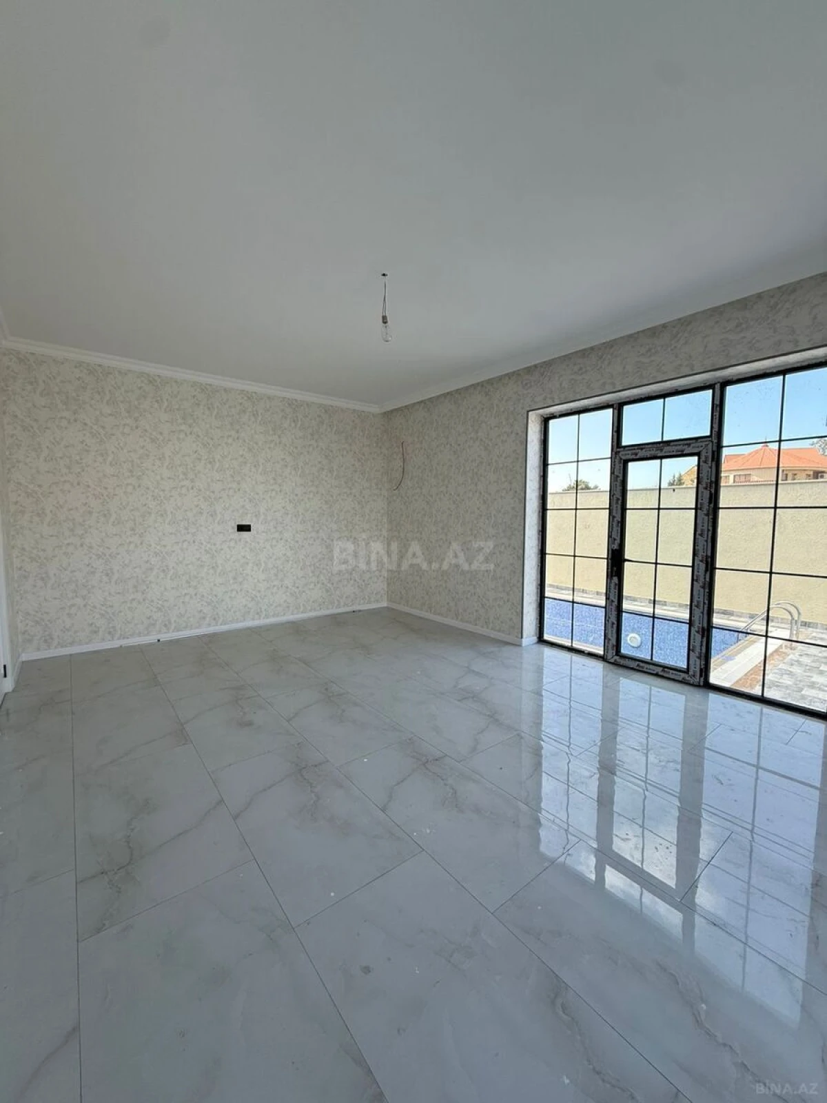 Satılır 3 otaqlı həyət evi 250 m²