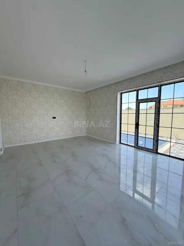 Satılır 3 otaqlı həyət evi 250 m²