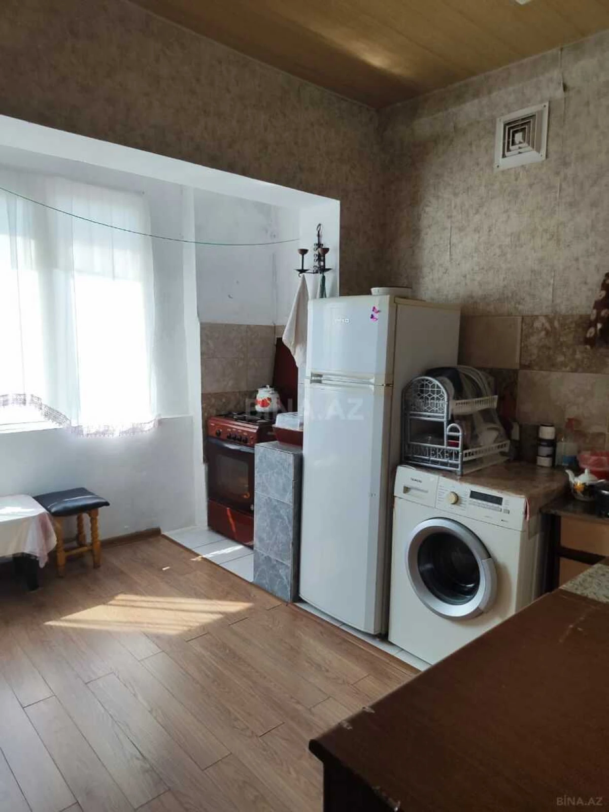 Satılır 3 otaqlı mənzil 82 m²