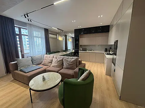 Kirayə verilir 3 otaqlı mənzil 110 m²