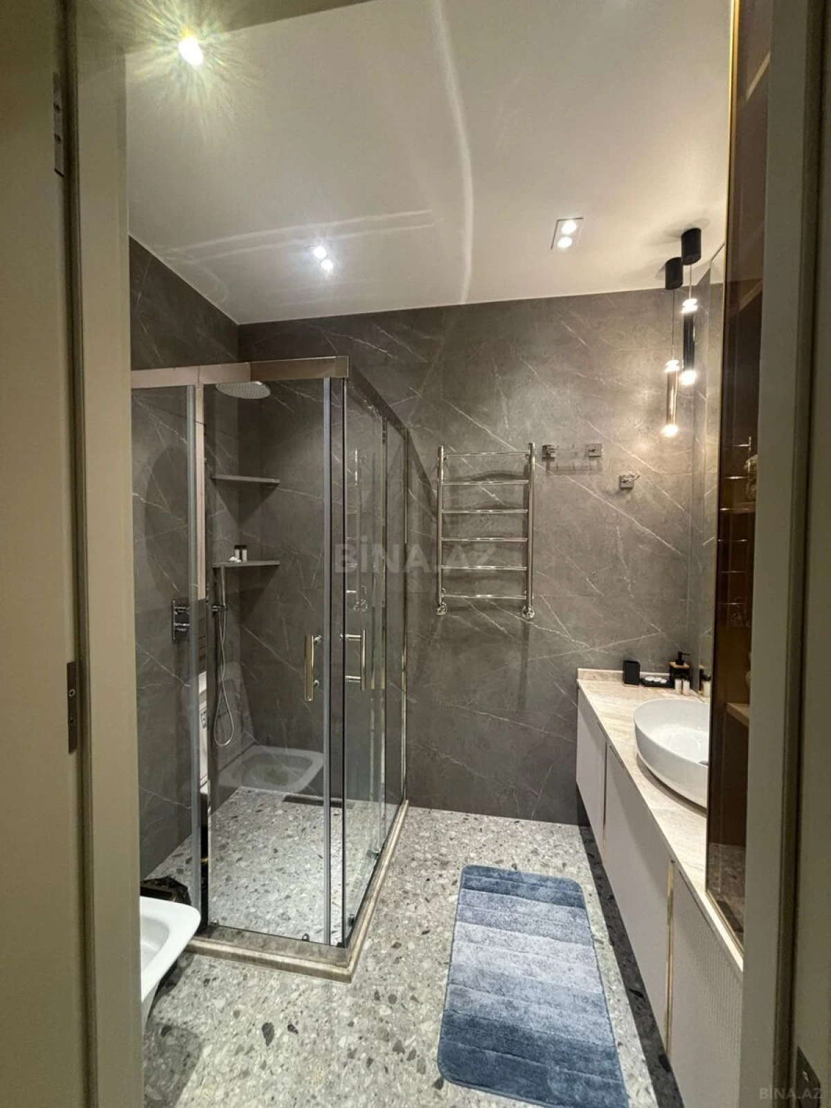 Kirayə verilir 3 otaqlı mənzil 110 m²