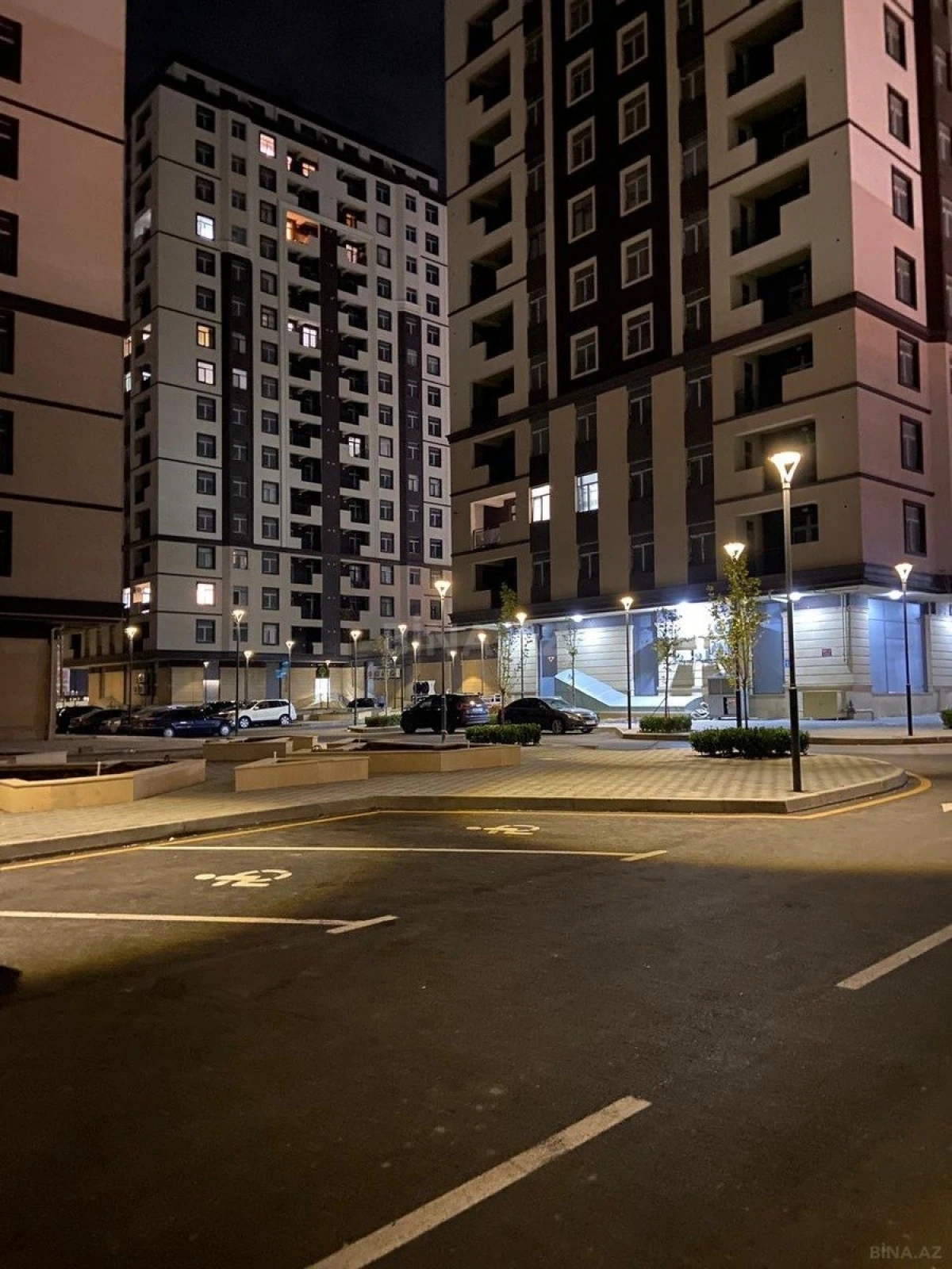 Satılır 2 otaqlı mənzil 63 m²